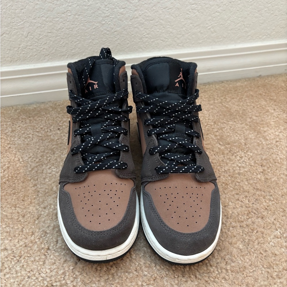 Jordan 1 mid Kids Sneakers - Brown and Black